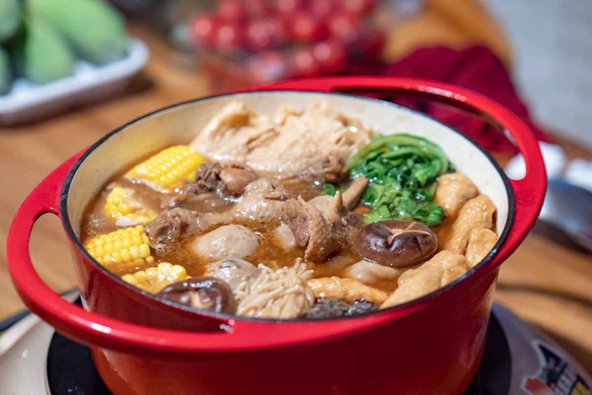 薑母鴨=「薑+母鴨」?食補菜色性別之謎,薑母鴨到底是公鴨還是母鴨 薑母鴨=「薑+母鴨」?食補菜色性別之謎,薑母鴨到底是公鴨還是母鴨