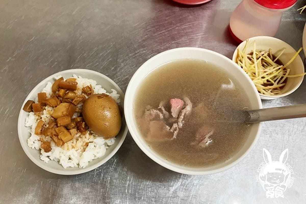 無店名最好吃? 台南6家「無名美食」:50元炸脆肉、半熟蛋米糕、10元蔥油餅 無店名最好吃? 台南6家「無名美食」:50元炸脆肉、半熟蛋米糕、10元蔥油餅