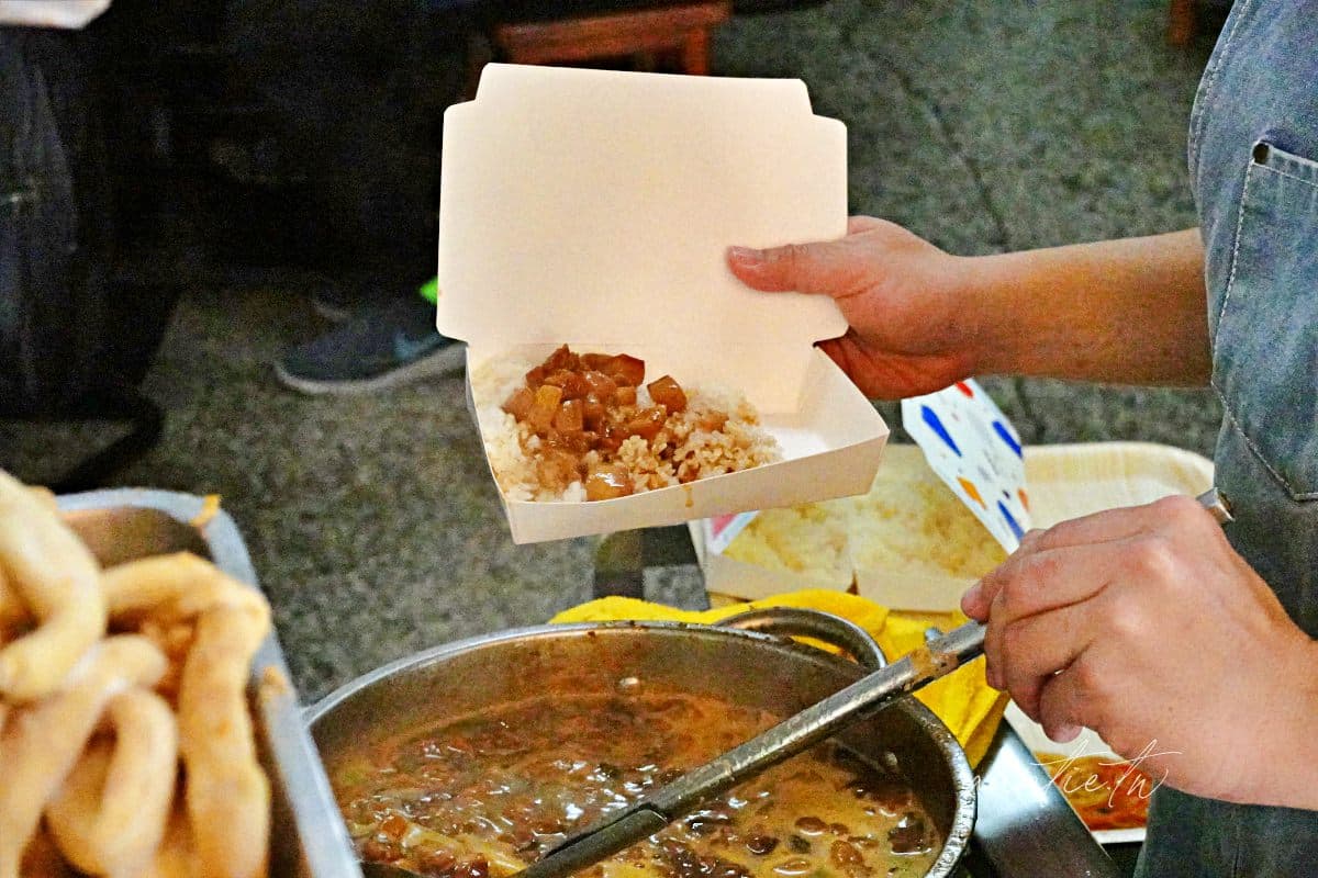 無店名最好吃? 台南6家「無名美食」:50元炸脆肉、半熟蛋米糕、10元蔥油餅 無店名最好吃? 台南6家「無名美食」:50元炸脆肉、半熟蛋米糕、10元蔥油餅