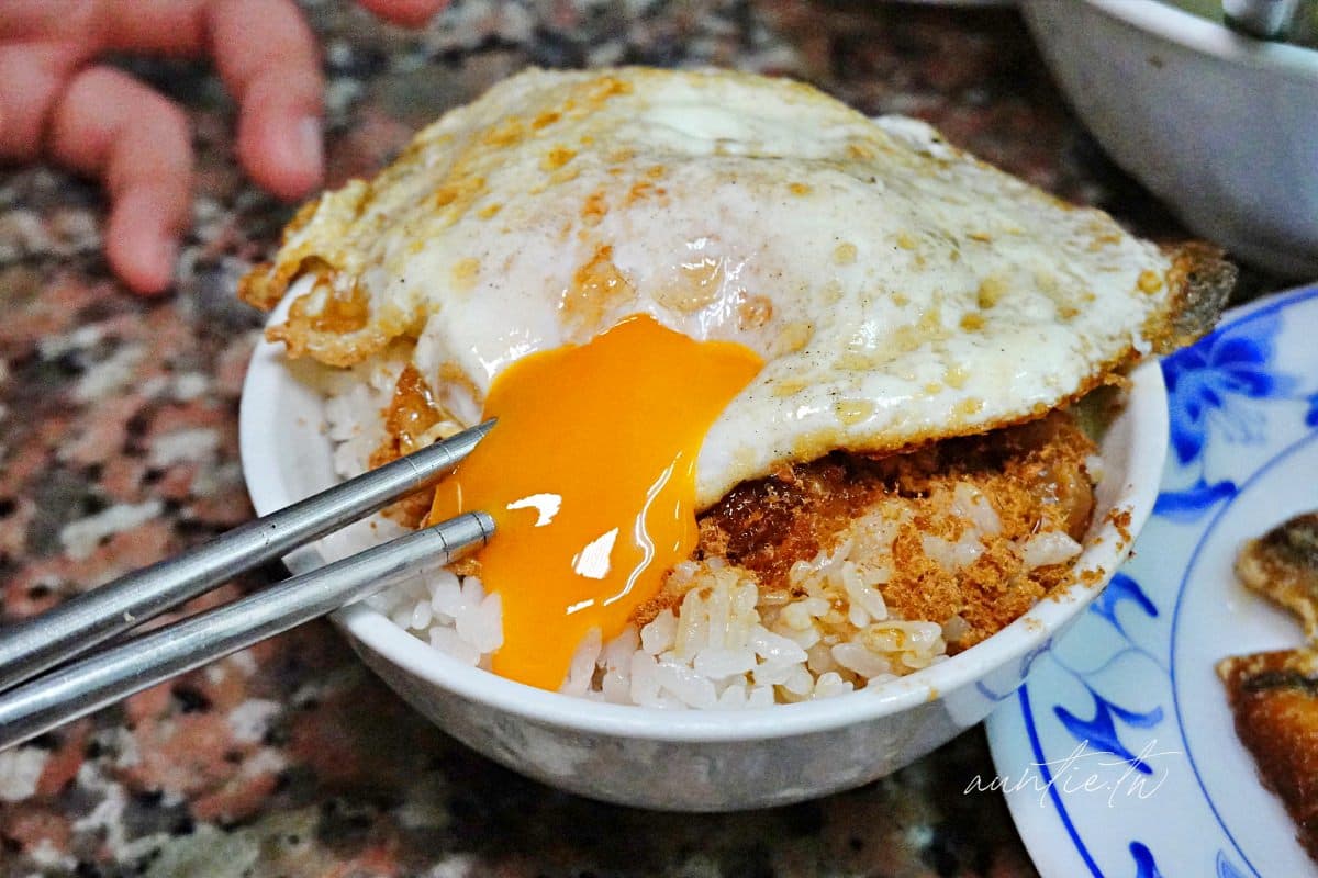 無店名最好吃? 台南6家「無名美食」:50元炸脆肉、半熟蛋米糕、10元蔥油餅 無店名最好吃? 台南6家「無名美食」:50元炸脆肉、半熟蛋米糕、10元蔥油餅
