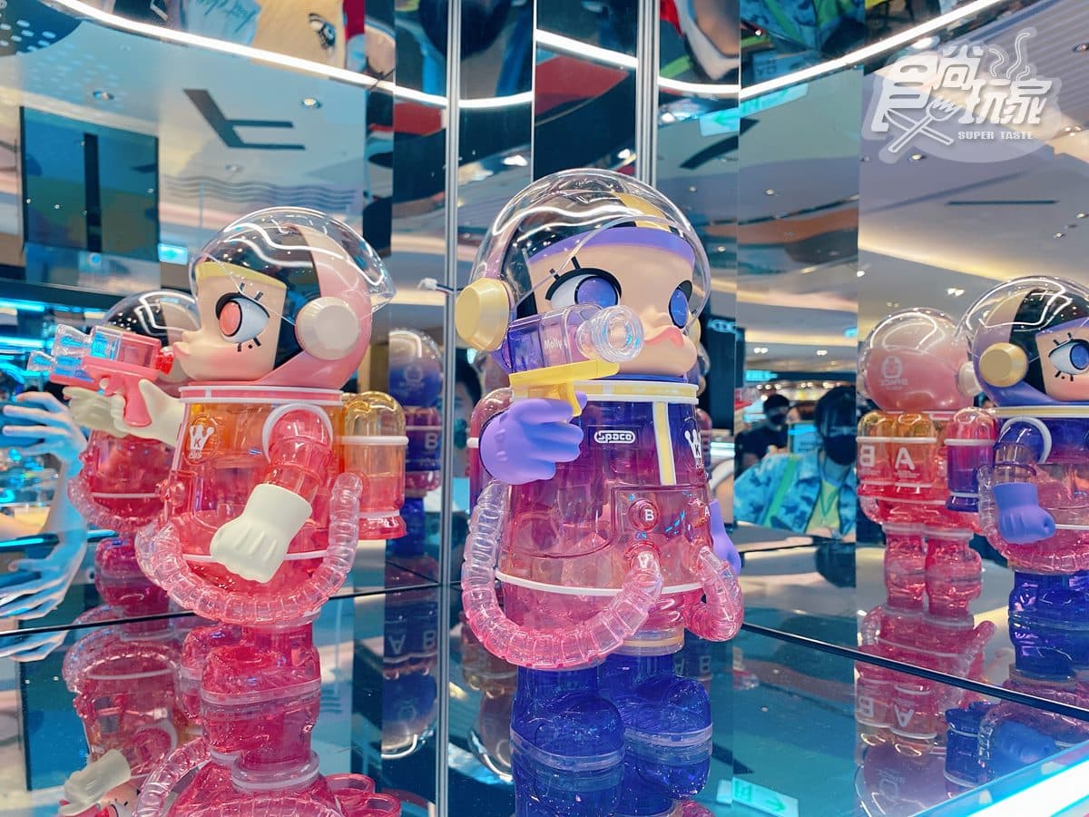 【新開店】全台首家POP MART實體店!必拍巨型Molly公仔、2層樓高PUCKY氣球 【新開店】全台首家POP MART實體店!必拍巨型Molly公仔、2層樓高PUCKY氣球