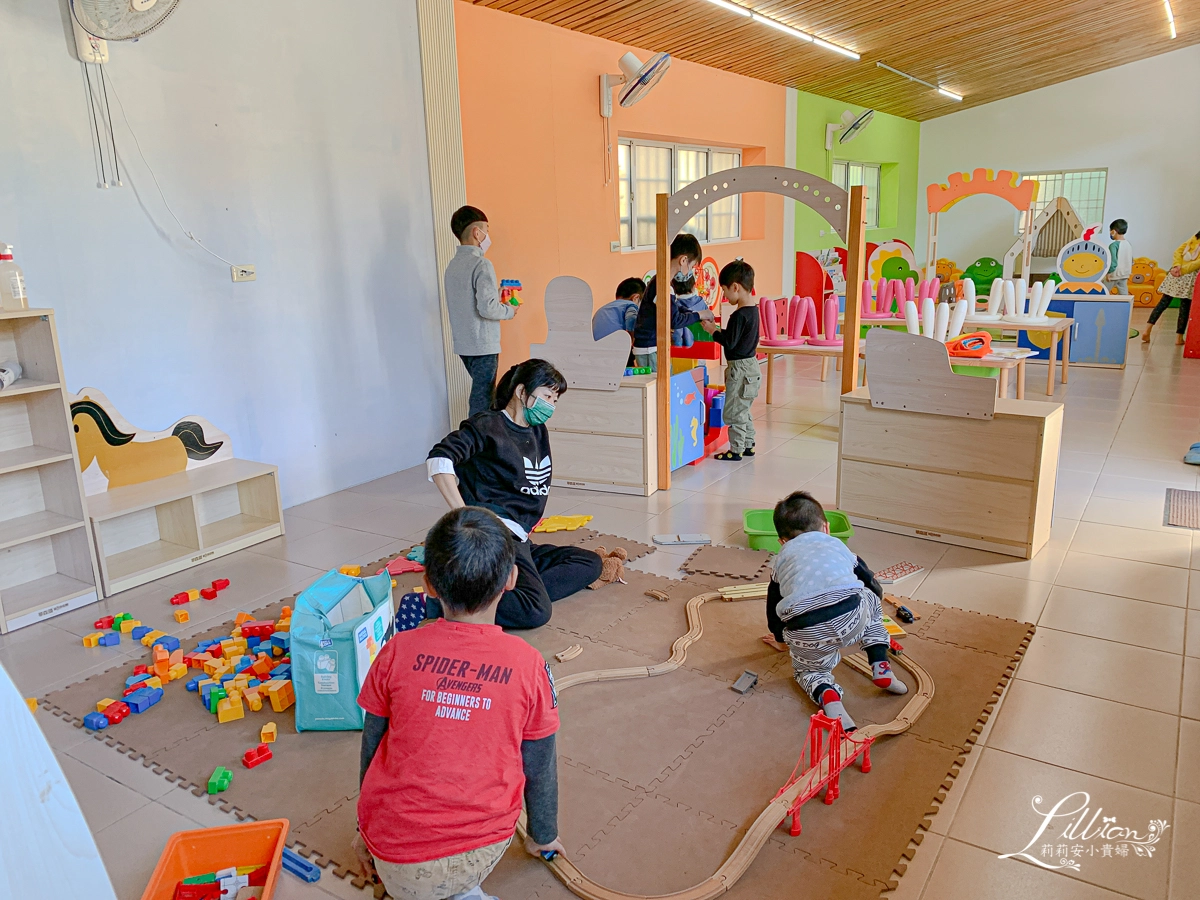 親子露營首選!入住馬卡龍色合掌屋、超夯露營車,「小型高爾夫球」玩到併軌 親子露營首選!入住馬卡龍色合掌屋、超夯露營車,「小型高爾夫球」玩到併軌