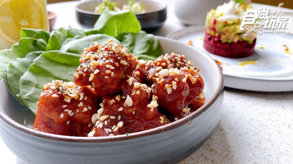 IG打卡點+1!最美蔬食餐廳「小小樹食」必吃TOP5:韓式辣炸雞、冬蔭功 IG打卡點+1!最美蔬食餐廳「小小樹食」必吃TOP5:韓式辣炸雞、冬蔭功