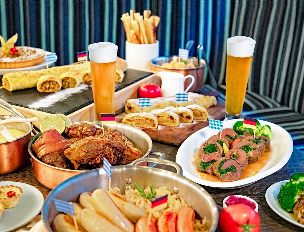 超狂「啤酒節」吃到飽!爽吃德國豬腳、玫瑰花肉捲,還有世界啤酒無限暢飲 超狂「啤酒節」吃到飽!爽吃德國豬腳、玫瑰花肉捲,還有世界啤酒無限暢飲