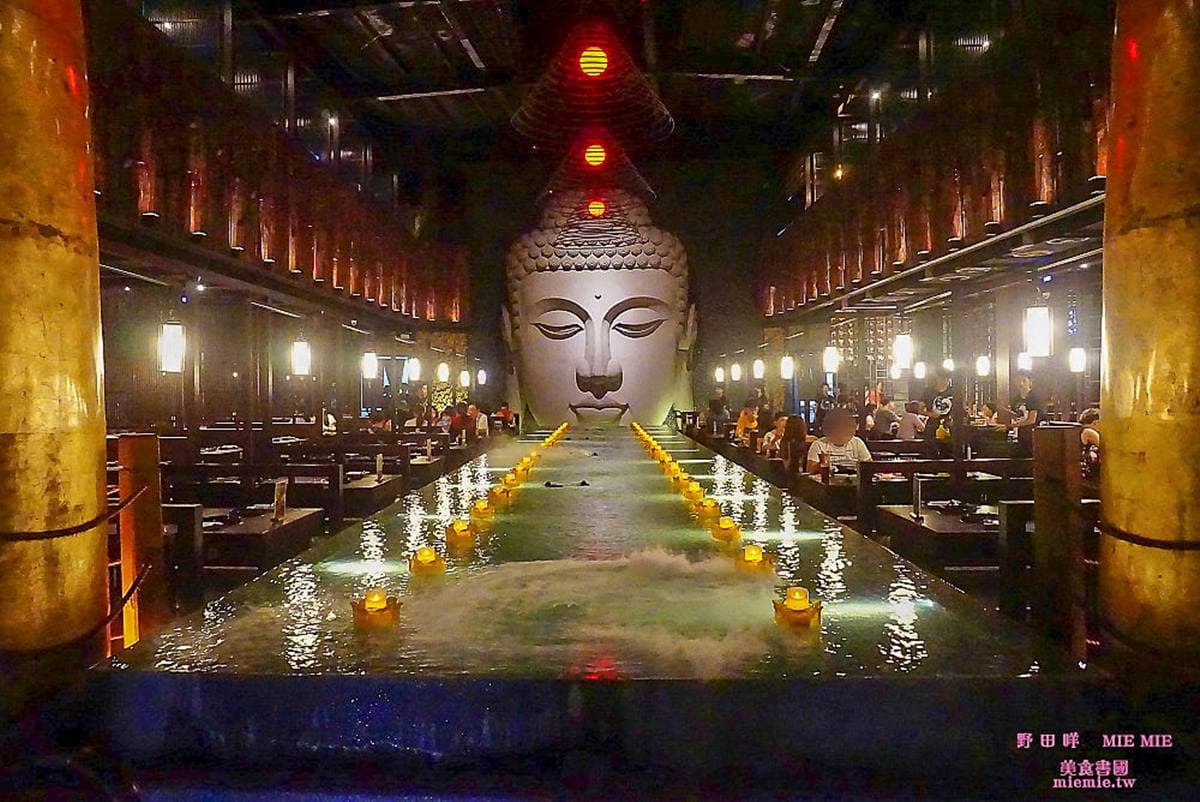 佛祖陪吃火鍋!高雄「浮誇系鍋物」打卡禪意蓮花池,嘗鮮棉花糖+壽喜燒湯底 佛祖陪吃火鍋!高雄「浮誇系鍋物」打卡禪意蓮花池,嘗鮮棉花糖+壽喜燒湯底