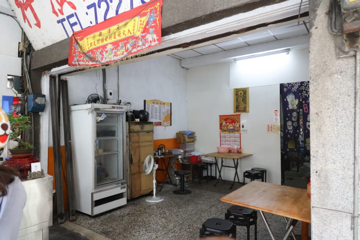 彰化人氣早餐!店家自製「厚皮蛋餅」飄香30年,包滿滿高麗菜給料不手軟 彰化人氣早餐!店家自製「厚皮蛋餅」飄香30年,包滿滿高麗菜給料不手軟