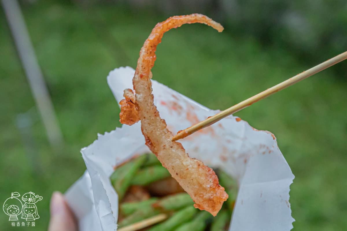 30元吃爆手掌大雞排!台中「無名鹹酥雞」一開攤就排隊,外酥內多汁CP值超高 30元吃爆手掌大雞排!台中「無名鹹酥雞」一開攤就排隊,外酥內多汁CP值超高