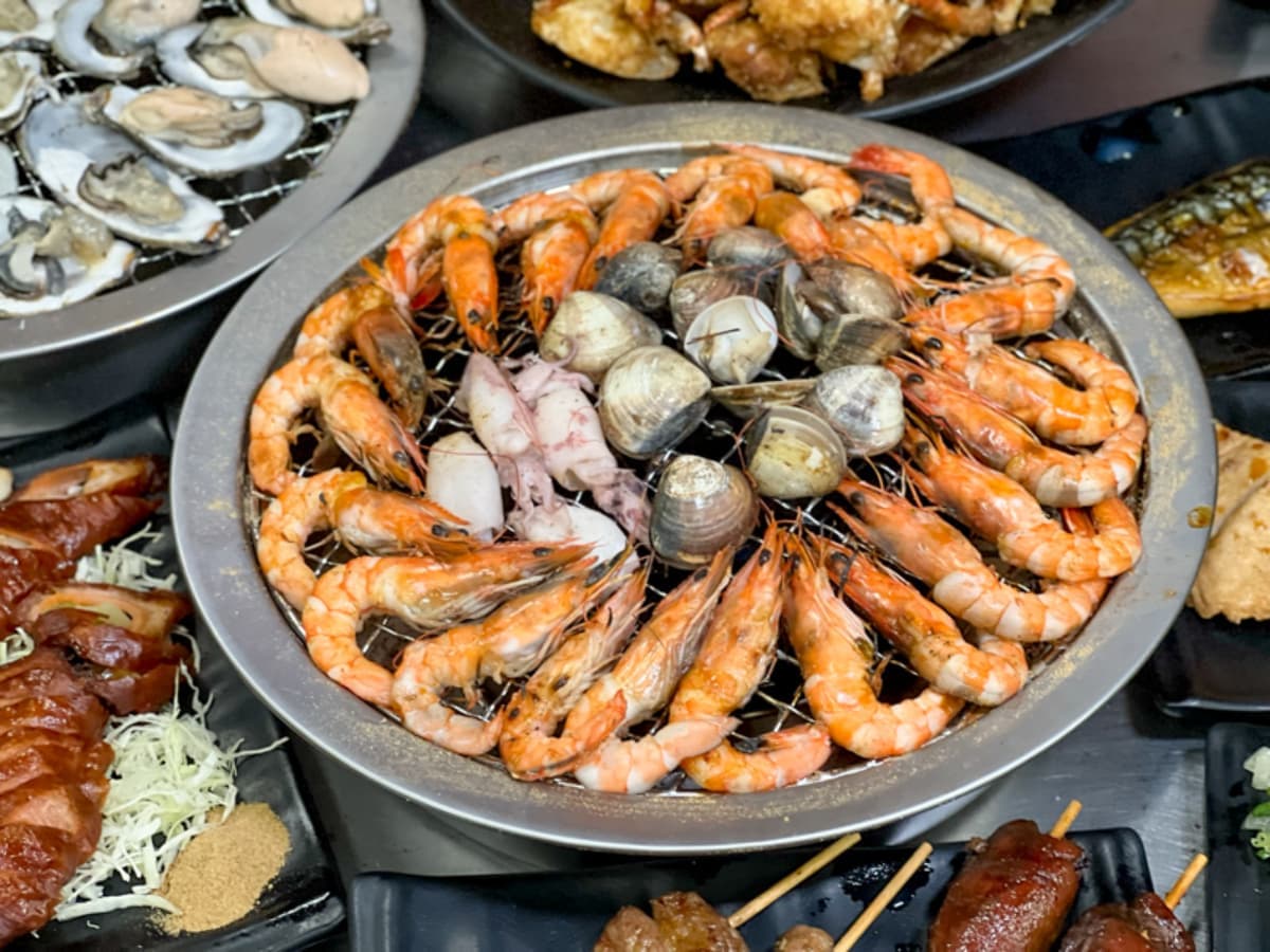 99元螃蟹吃到飽!不限時任吃秒變螃蟹富翁,怒嗑4種海鮮299元太佛心 99元螃蟹吃到飽!不限時任吃秒變螃蟹富翁,怒嗑4種海鮮299元太佛心
