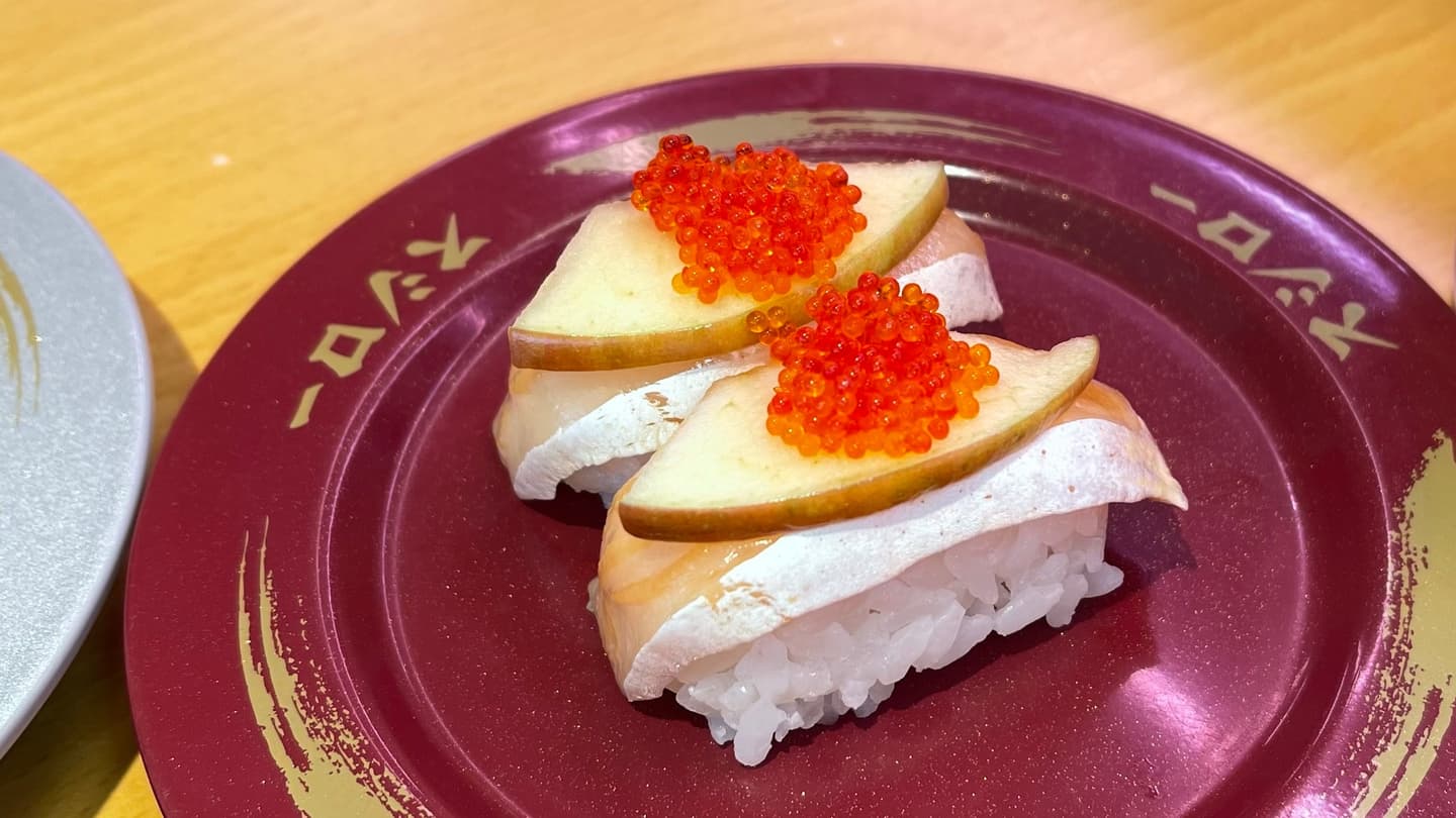「壽司郎」鮭魚1貫僅13元!再嗑期間限定爆量「鮭山島」,網嗨:還不吃爆 「壽司郎」鮭魚1貫僅13元!再嗑期間限定爆量「鮭山島」,網嗨:還不吃爆