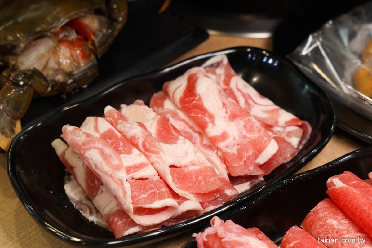 秋冬進補靠這鍋!超狂「鴛鴦鍋」一次吃薑母鴨+羊肉爐,再嗑爆蛋紅蟳、雞胇 秋冬進補靠這鍋!超狂「鴛鴦鍋」一次吃薑母鴨+羊肉爐,再嗑爆蛋紅蟳、雞胇
