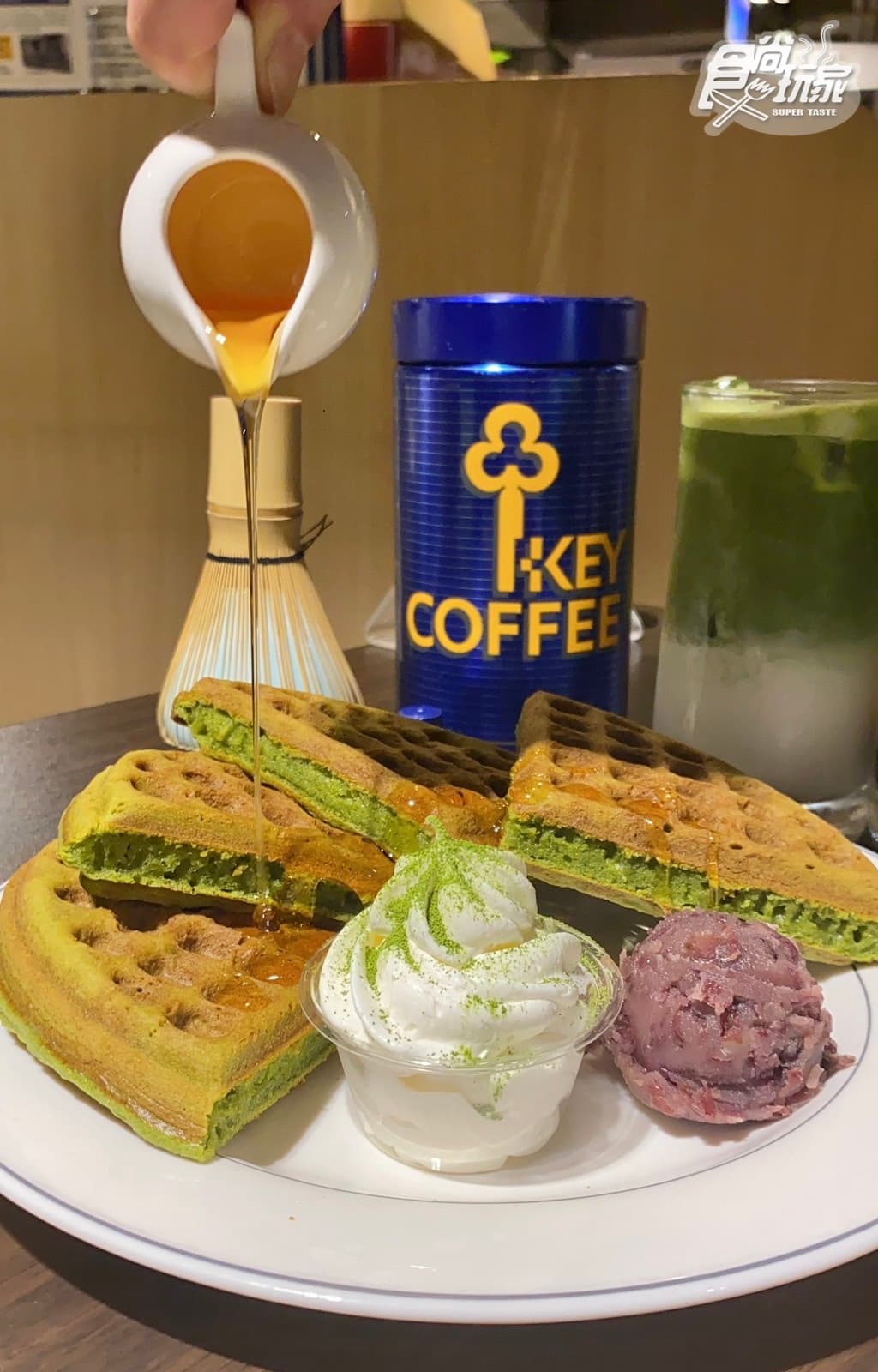 抹茶人天堂!一〇八抹茶茶廊最強聯名,大爆漿「咖啡歐蕾抹茶大判燒」快吃 抹茶人天堂!一〇八抹茶茶廊最強聯名,大爆漿「咖啡歐蕾抹茶大判燒」快吃