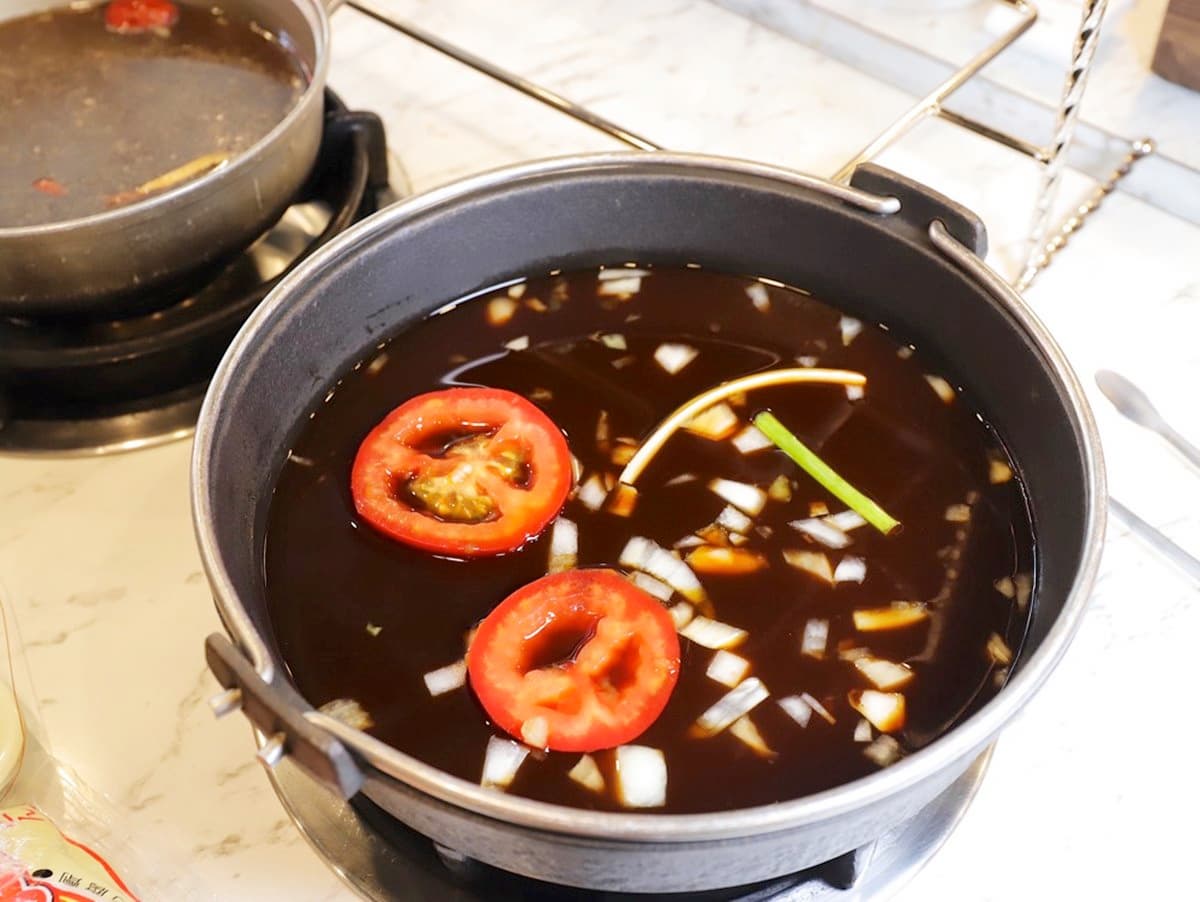 小資必收!5家高CP值火鍋吃到飽:199元迴轉火鍋、肉片狂瀑布、海鮮船免費送 小資必收!5家高CP值火鍋吃到飽:199元迴轉火鍋、肉片狂瀑布、海鮮船免費送