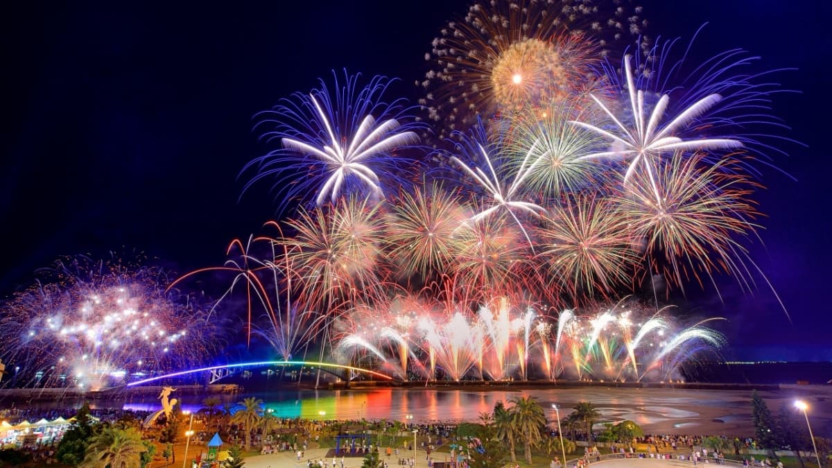 迪士尼粉先卡位!2023「澎湖海上花火節」時間公布,無人機+絕美煙火必衝 迪士尼粉先卡位!2023「澎湖海上花火節」時間公布,無人機+絕美煙火必衝