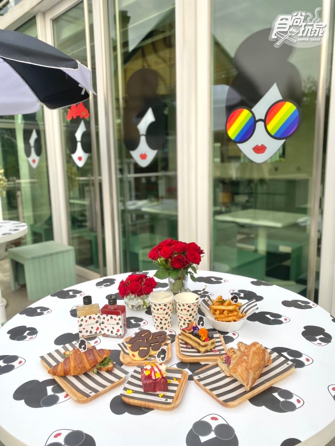 北美館最美露天咖啡!CAFE ACME最美娃娃頭新裝,再嘗超Q頭像餅乾、瓶裝飲 北美館最美露天咖啡!CAFE ACME最美娃娃頭新裝,再嘗超Q頭像餅乾、瓶裝飲