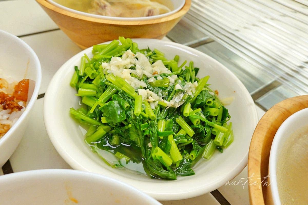 信義區吃得到10元滷肉飯?IG暴紅碗公滷肉飯CP值超高,搭辣椒雞湯免百元吃飽 信義區吃得到10元滷肉飯?IG暴紅碗公滷肉飯CP值超高,搭辣椒雞湯免百元吃飽