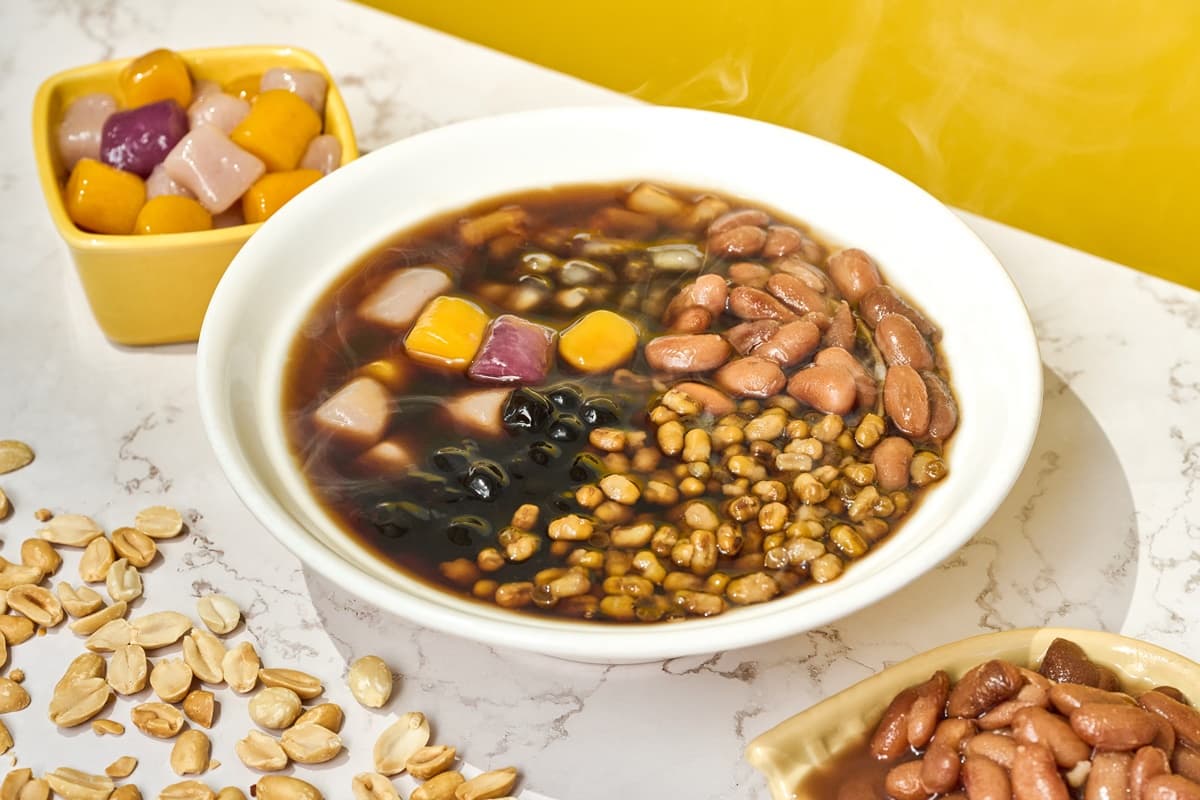 清原「黑金燒仙草」買一送一!滿滿配料加硬花生超飽足,南、東部鄉親限定嗑 清原「黑金燒仙草」買一送一!滿滿配料加硬花生超飽足,南、東部鄉親限定嗑