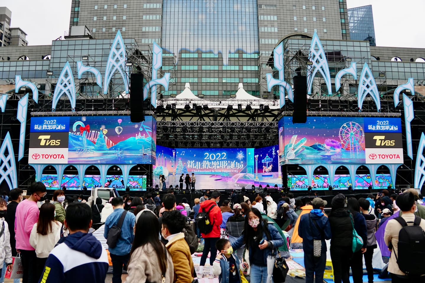 新北耶誕演唱會彩排搶先看!韋禮安、告五人金曲連發,歌迷高喊:耳朵懷孕啦! 新北耶誕演唱會彩排搶先看!韋禮安、告五人金曲連發,歌迷高喊:耳朵懷孕啦!