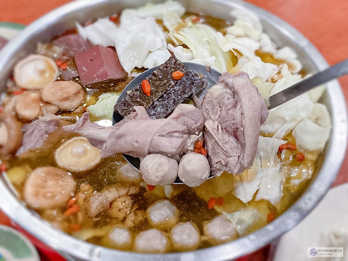 通通超過4顆星!全台6家好評薑母鴨:雞油飯+麵線吃到飽、千人聚餐大空間 通通超過4顆星!全台6家好評薑母鴨:雞油飯+麵線吃到飽、千人聚餐大空間