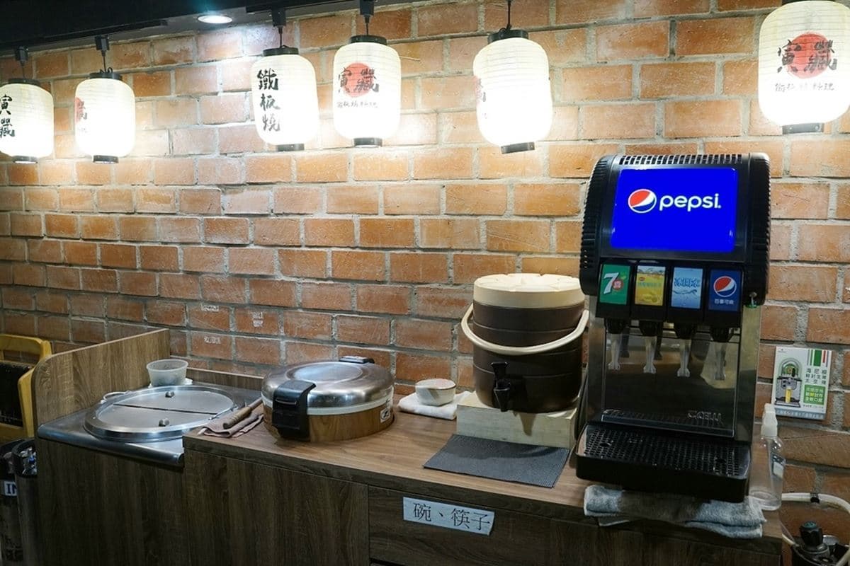 蔬菜任夾吃到飽!台北「高CP值鐵板燒」免500元爽嗑和牛,再享白飯、湯無限續 蔬菜任夾吃到飽!台北「高CP值鐵板燒」免500元爽嗑和牛,再享白飯、湯無限續