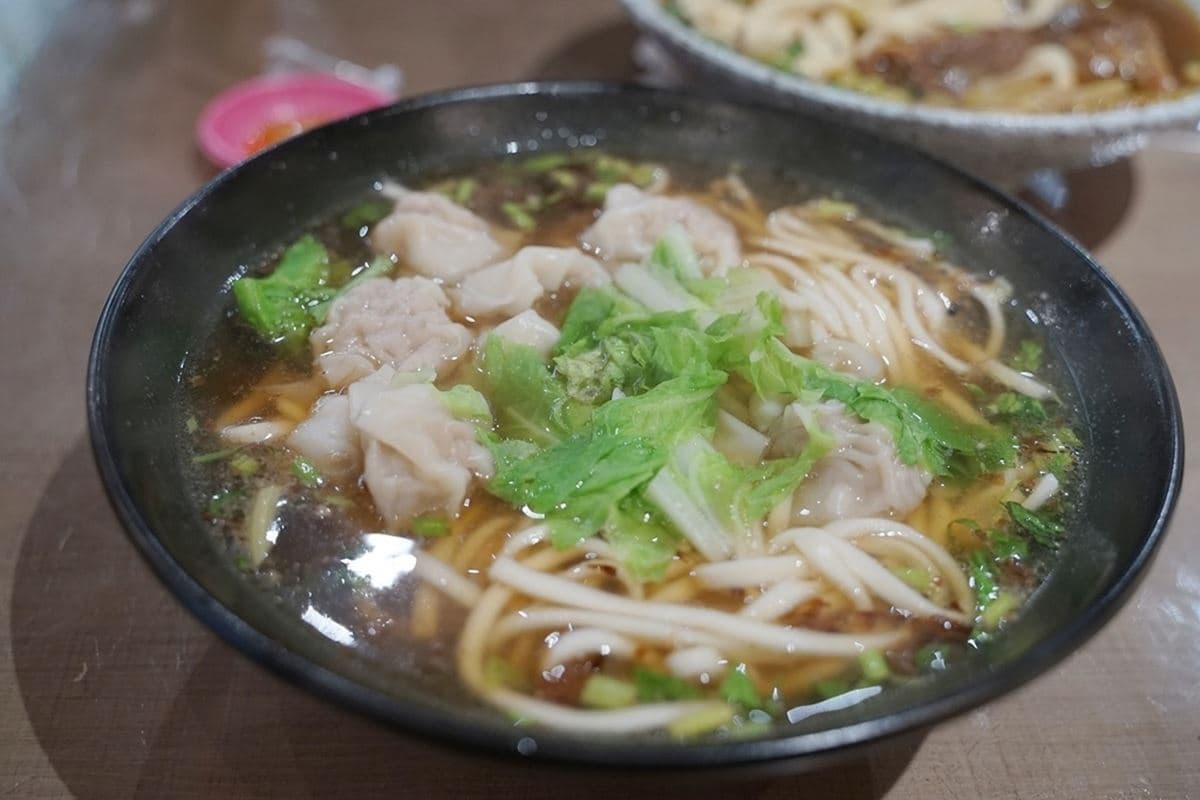 開嗑中壢「大碗公牛肉麵」!燉牛筋軟Q帶勁超銷魂,祕製滷味根本白飯殺手 開嗑中壢「大碗公牛肉麵」!燉牛筋軟Q帶勁超銷魂,祕製滷味根本白飯殺手