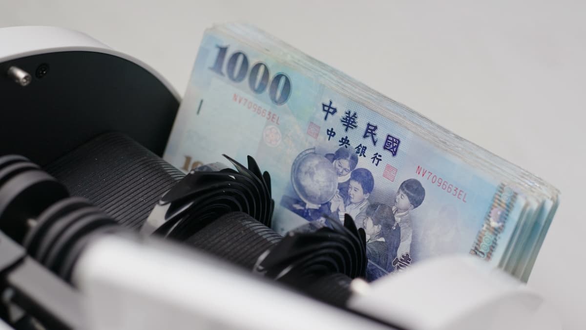 政府普發現金6000元!傳「3方式」領取,最快這時可入帳 政府普發現金6000元!傳「3方式」領取,最快這時可入帳