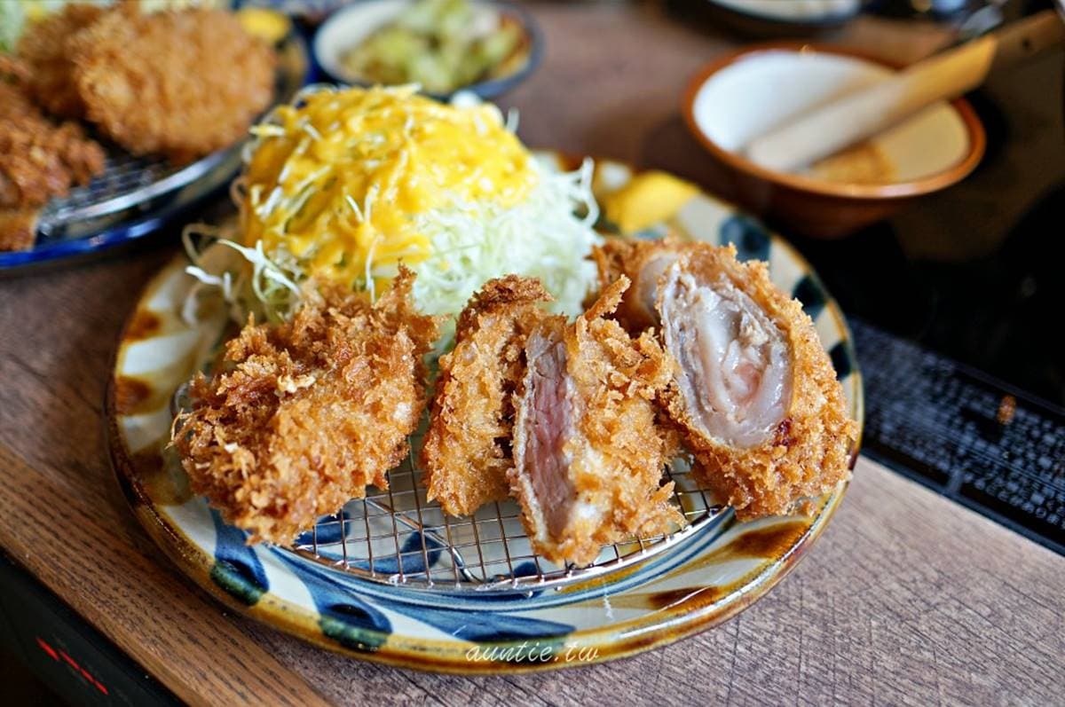 去沖繩不要只會吃海鮮!行家帶路3大必吃美食:阿古豬、炒羊肉、關東煮 去沖繩不要只會吃海鮮!行家帶路3大必吃美食:阿古豬、炒羊肉、關東煮
