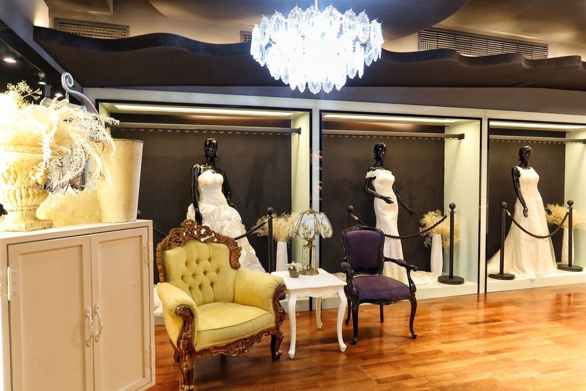 【新開店】情人節打卡必衝!穿婚紗+吃龍蝦1次滿足,全台最狂「網美餐廳」 【新開店】情人節打卡必衝!穿婚紗+吃龍蝦1次滿足,全台最狂「網美餐廳」