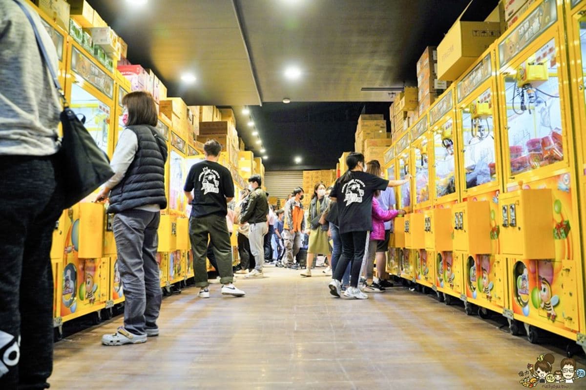 【新開店】高雄零食版好市多!百坪樂園異國零食任你夾,通通銅板價CP值爆表 【新開店】高雄零食版好市多!百坪樂園異國零食任你夾,通通銅板價CP值爆表