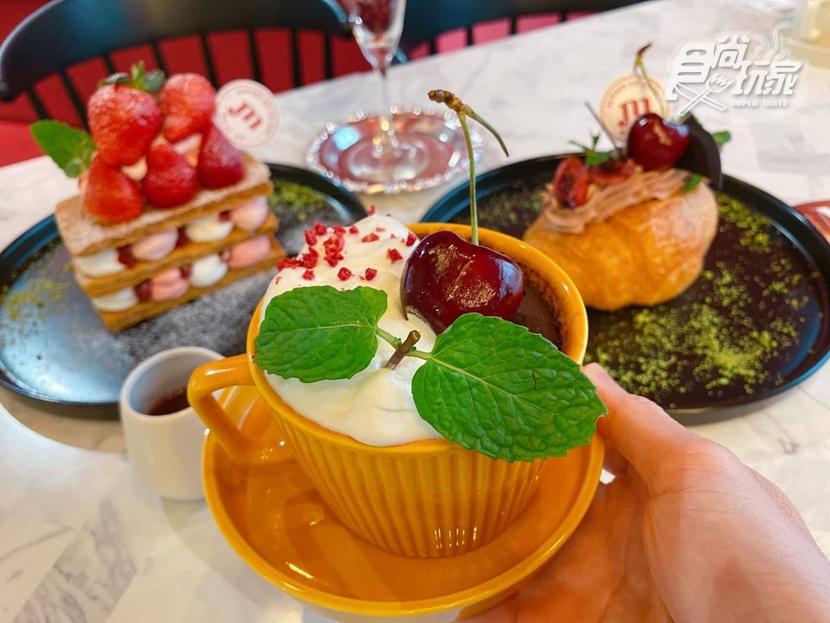 不只草莓季!全台獨創「夢幻紫櫻桃系」,網美店必拍瀑布舒芙蕾、高塔香檳杯 不只草莓季!全台獨創「夢幻紫櫻桃系」,網美店必拍瀑布舒芙蕾、高塔香檳杯