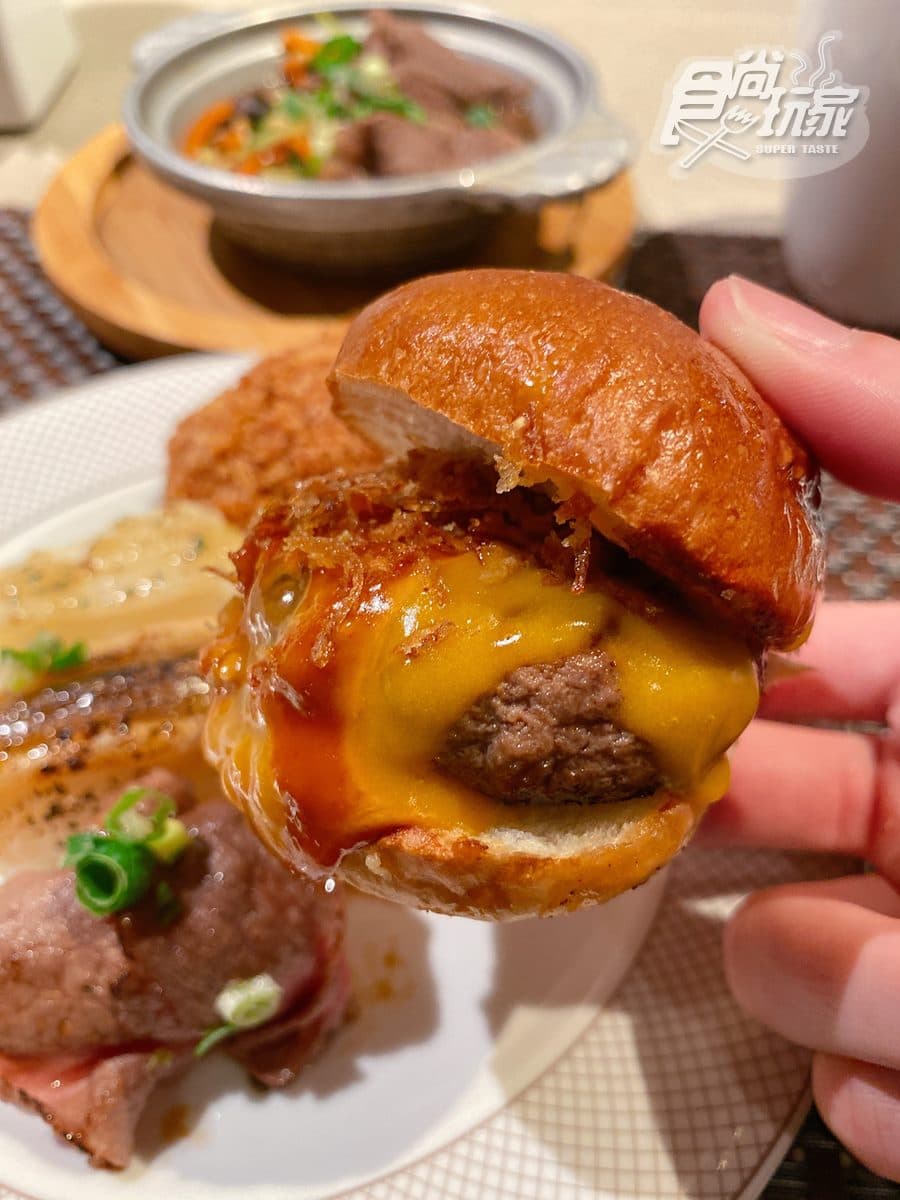 整個月免費吃到飽!超狂飯店推出Buffet「黑卡」,爽吃和牛、肉界愛馬仕好料 整個月免費吃到飽!超狂飯店推出Buffet「黑卡」,爽吃和牛、肉界愛馬仕好料