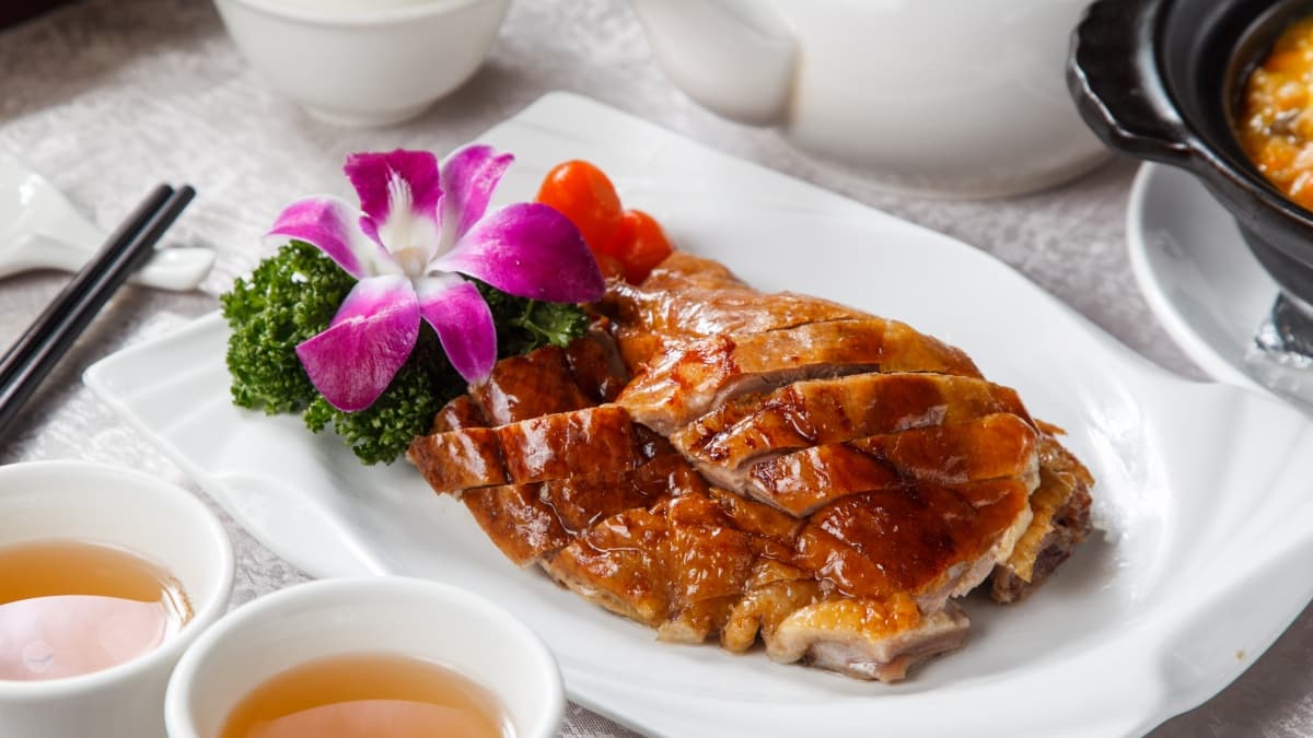 呼叫吃到飽控!桃園「港點百匯」60道粵菜任你吃,必嗑脆皮雞、火焰櫻桃鴨 呼叫吃到飽控!桃園「港點百匯」60道粵菜任你吃,必嗑脆皮雞、火焰櫻桃鴨