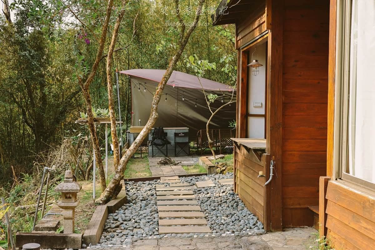 【新開店】訂到房才給地址!超神祕「小木屋民宿」藏陽明山,美到秒瞬移日本 【新開店】訂到房才給地址!超神祕「小木屋民宿」藏陽明山,美到秒瞬移日本