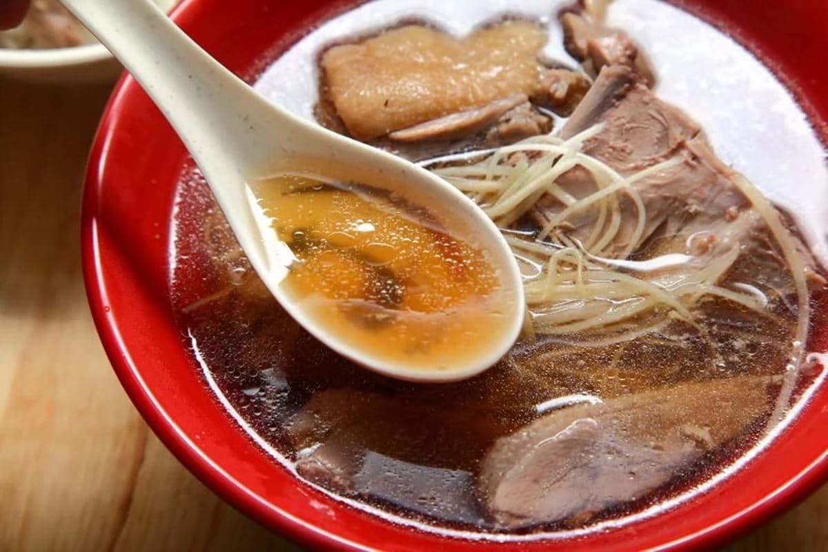 通通4星以上不踩雷!樂華夜市5必吃:爆量芋泥瀑布冰、還沒開門就排隊 通通4星以上不踩雷!樂華夜市5必吃:爆量芋泥瀑布冰、還沒開門就排隊