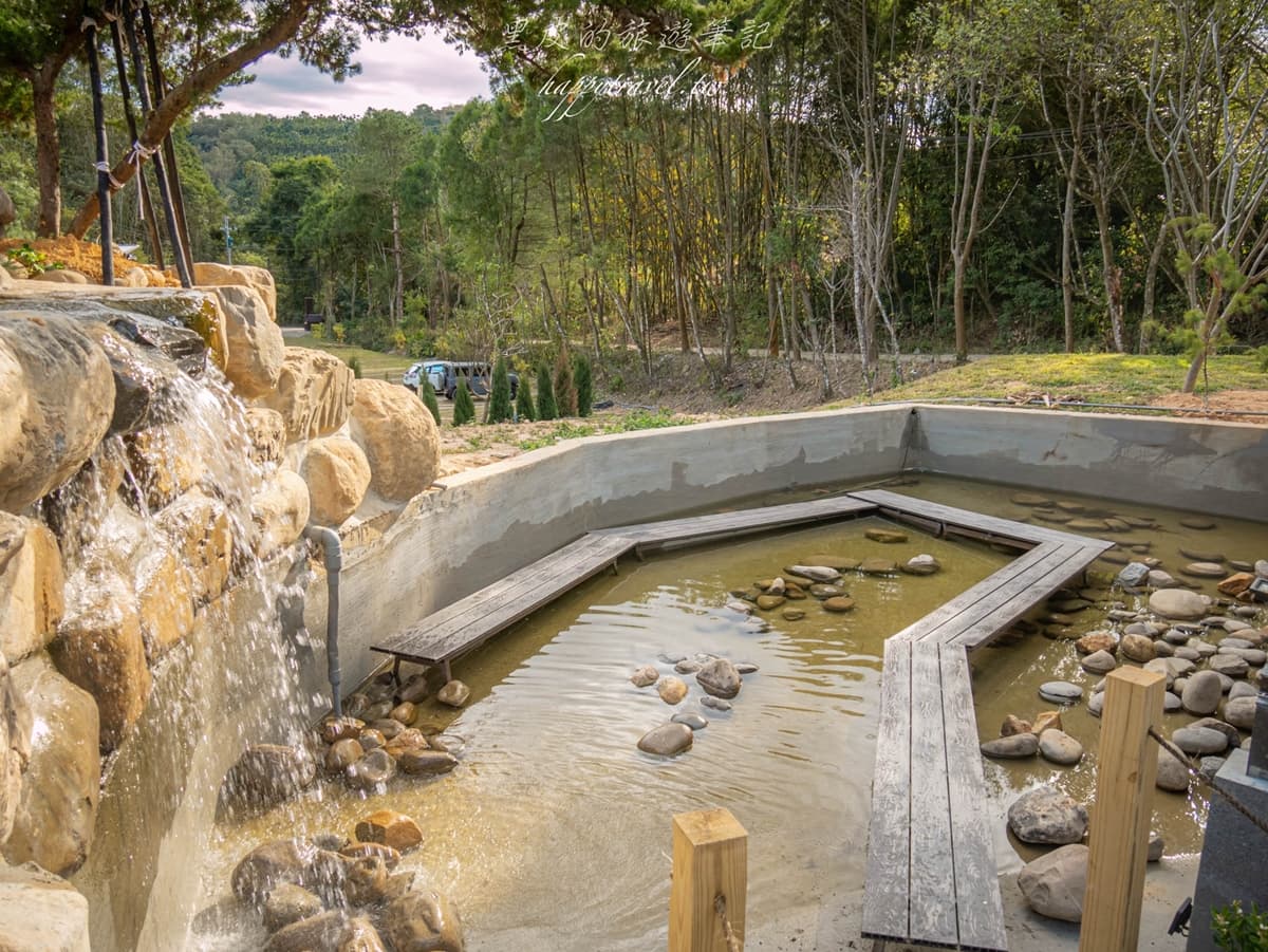 捨不得睡!南投「森林系Villa」體驗浪漫偽露營,星空電影院、溫泉魚療超Chill 捨不得睡!南投「森林系Villa」體驗浪漫偽露營,星空電影院、溫泉魚療超Chill