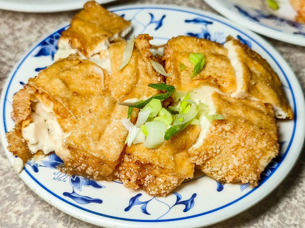 老饕激推「台北最強米粉湯」!藏身夜市在地人超愛,宵夜場到凌晨天天爆滿 老饕激推「台北最強米粉湯」!藏身夜市在地人超愛,宵夜場到凌晨天天爆滿
