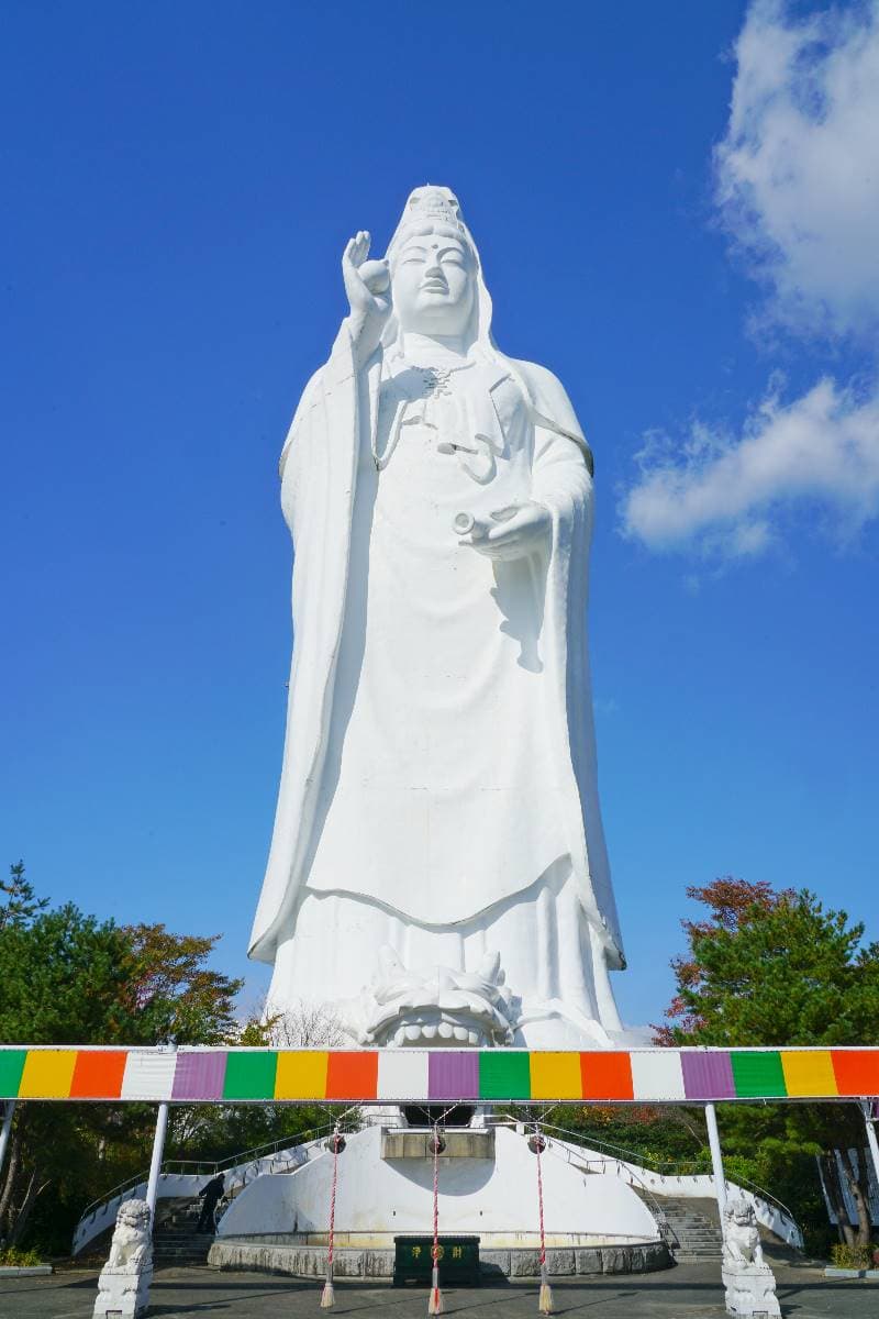 仙台5必知!搭手扶梯「站左或站右」?解密永遠在店門口微笑的「辣個男人」 仙台5必知!搭手扶梯「站左或站右」?解密永遠在店門口微笑的「辣個男人」