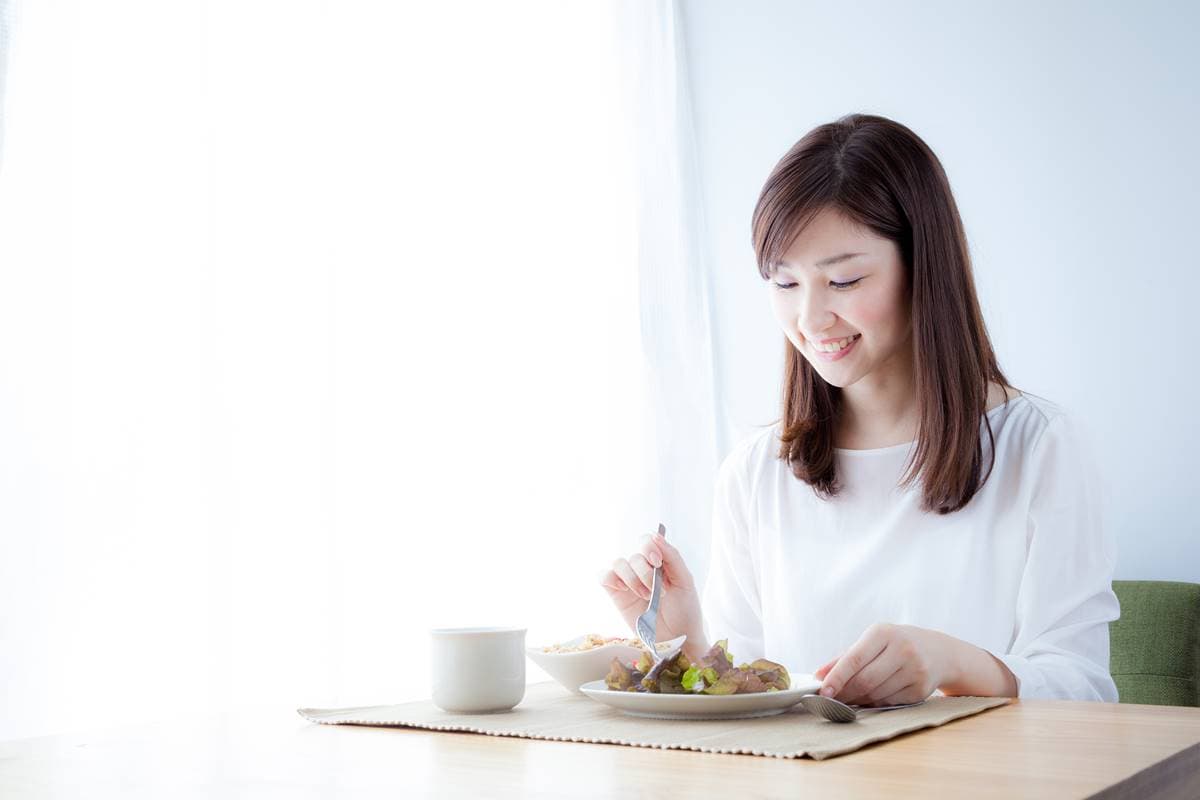 晚餐不吃「愈減愈肥」!專家破迷思「睡前吃東西會變胖」這觀念,才讓你變肥 晚餐不吃「愈減愈肥」!專家破迷思「睡前吃東西會變胖」這觀念,才讓你變肥