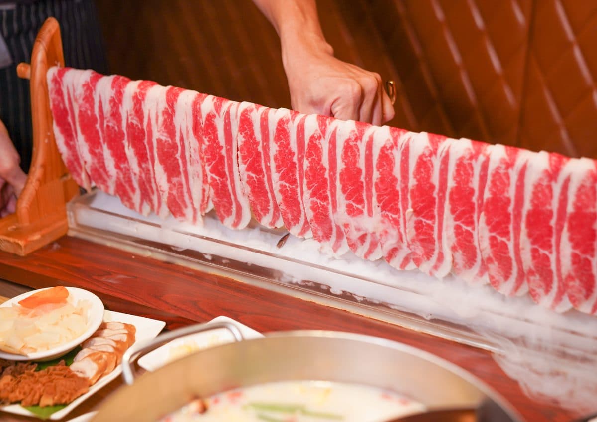 【食尚獨家優惠】身分證有6免費吃肉瀑布!麻辣鍋夯店現賺840元嗑整排肉片 【食尚獨家優惠】身分證有6免費吃肉瀑布!麻辣鍋夯店現賺840元嗑整排肉片