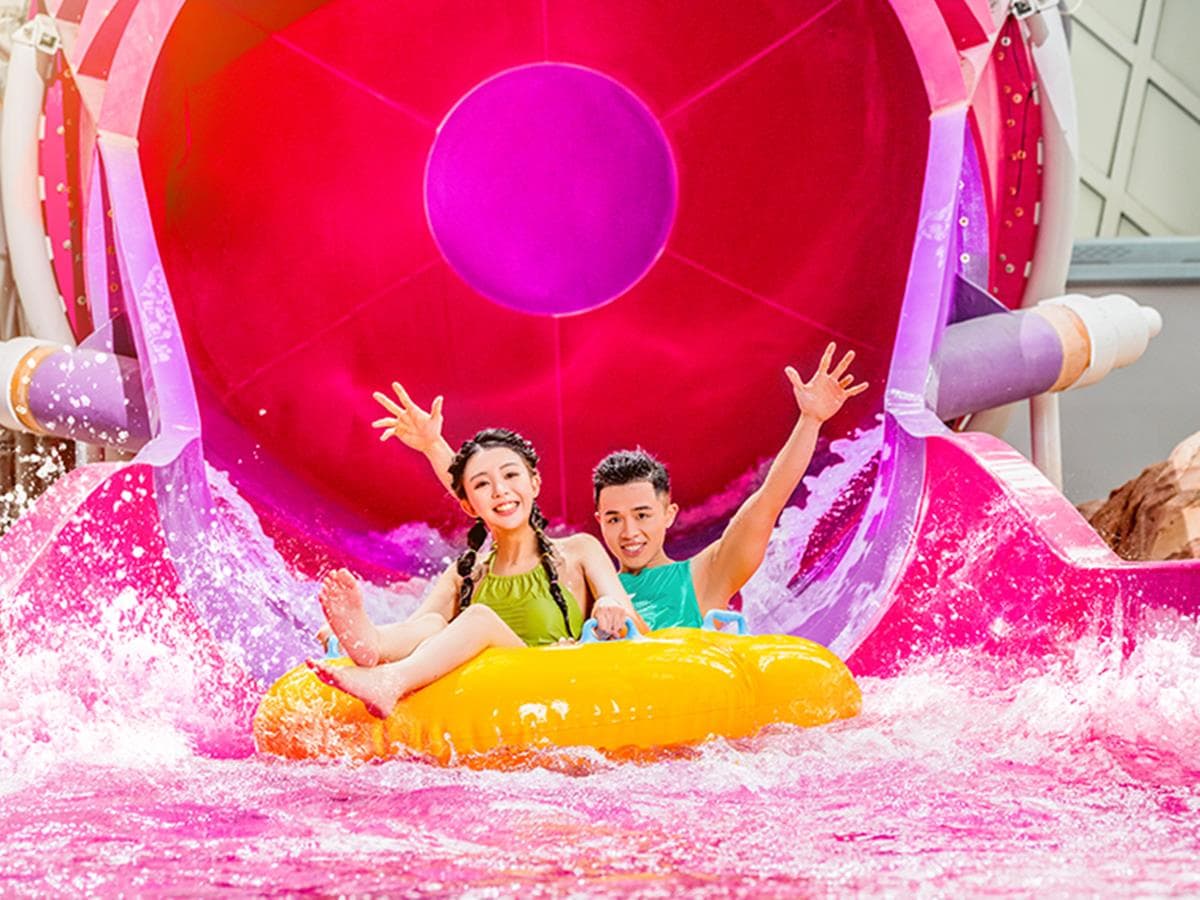 「澳門最大水上樂園」新開幕優惠!2天1夜7000元有找、摩天輪門票買一送一 「澳門最大水上樂園」新開幕優惠!2天1夜7000元有找、摩天輪門票買一送一