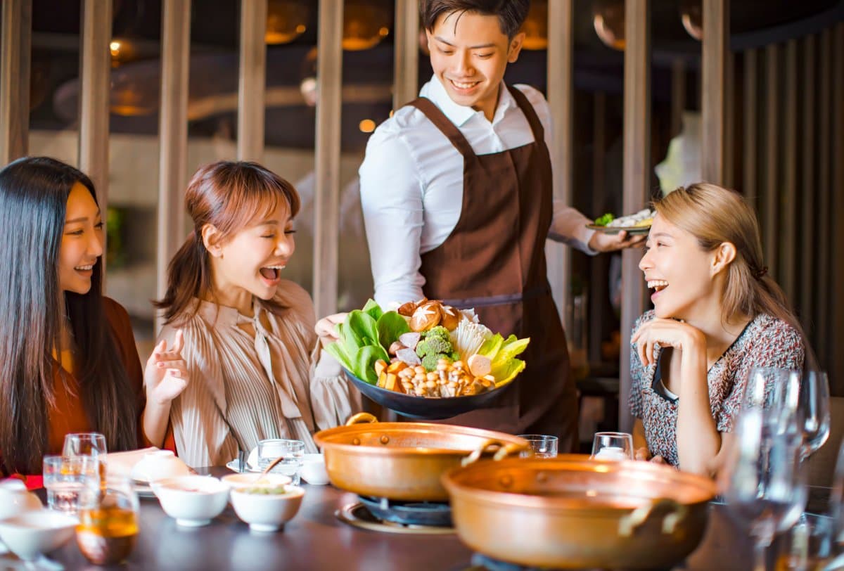 你喜歡在家吃飯或去餐廳?「吃飯習慣」曝個性祕密,愛叫外送都有「這特質」 你喜歡在家吃飯或去餐廳?「吃飯習慣」曝個性祕密,愛叫外送都有「這特質」