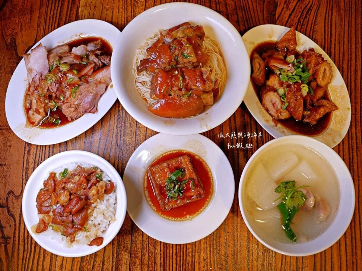 連3年稱霸米其林!台中「最強豬腳店」永遠在排隊,Q彈鹹香豬腳+麵線超唰嘴 連3年稱霸米其林!台中「最強豬腳店」永遠在排隊,Q彈鹹香豬腳+麵線超唰嘴