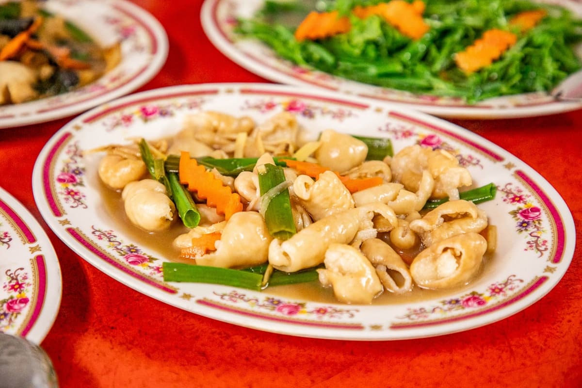 4菜1湯僅600元!苗栗「高CP值客家菜」藏在這,阿嬤祕醬炒山豬肉超下飯 4菜1湯僅600元!苗栗「高CP值客家菜」藏在這,阿嬤祕醬炒山豬肉超下飯