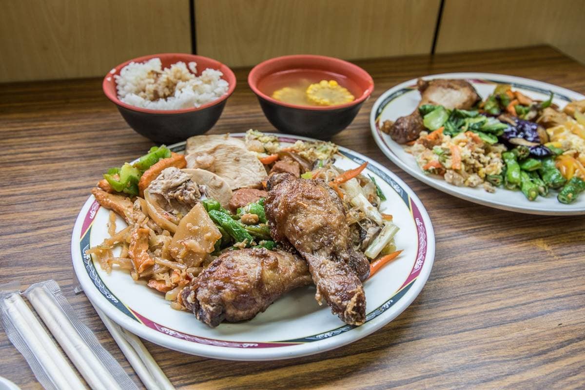 全台最便宜吃到飽!桃園「佛心自助餐」80元無限吃,白飯、湯免費供應太佛心 全台最便宜吃到飽!桃園「佛心自助餐」80元無限吃,白飯、湯免費供應太佛心