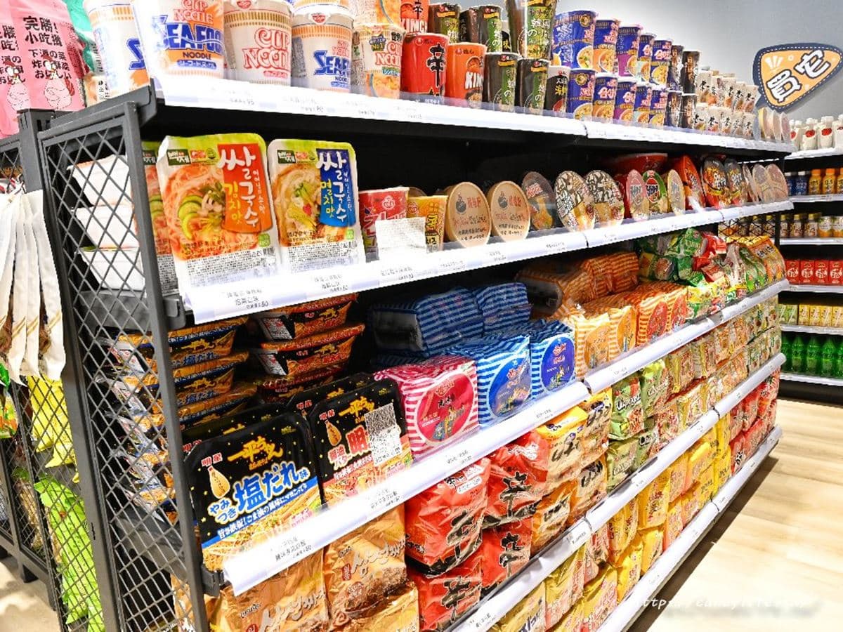 【新開店】台中「零食好市多」再+1!日韓夯貨比市售便宜,免出國買好買滿 【新開店】台中「零食好市多」再+1!日韓夯貨比市售便宜,免出國買好買滿