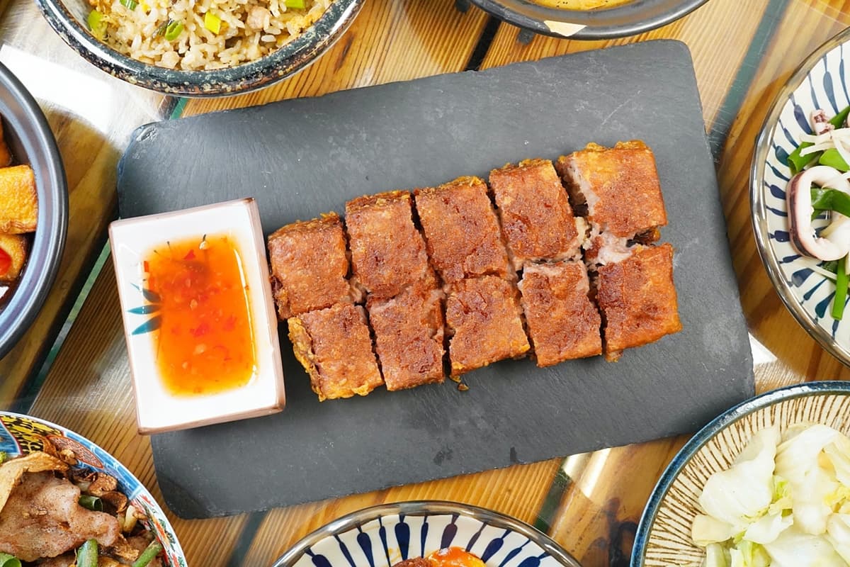 老饕激推台中熱炒!「酥炸芋頭鴨」每桌必點,綿密芋泥尬鹹香鴨肉超唰嘴 老饕激推台中熱炒!「酥炸芋頭鴨」每桌必點,綿密芋泥尬鹹香鴨肉超唰嘴