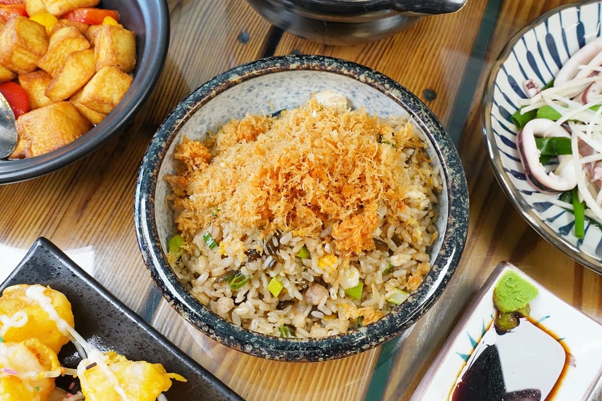 老饕激推台中熱炒!「酥炸芋頭鴨」每桌必點,綿密芋泥尬鹹香鴨肉超唰嘴 老饕激推台中熱炒!「酥炸芋頭鴨」每桌必點,綿密芋泥尬鹹香鴨肉超唰嘴