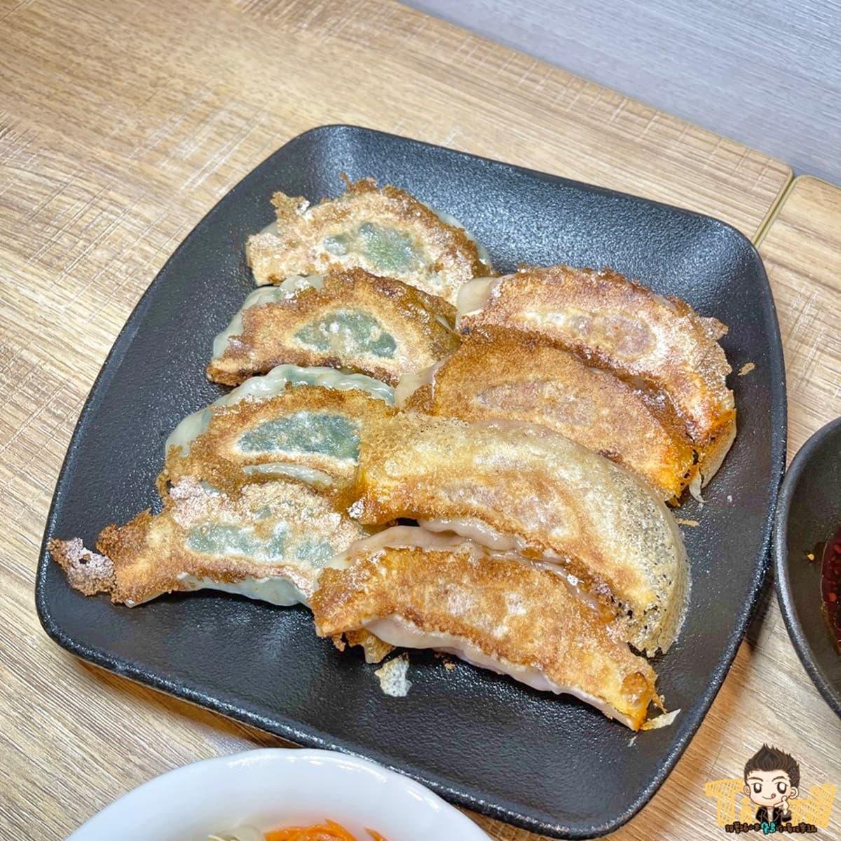 蔬食版「八方雲集」吃過沒?爽嗑恰恰黃金煎餃,全素紅燒獅子頭也必點 蔬食版「八方雲集」吃過沒?爽嗑恰恰黃金煎餃,全素紅燒獅子頭也必點