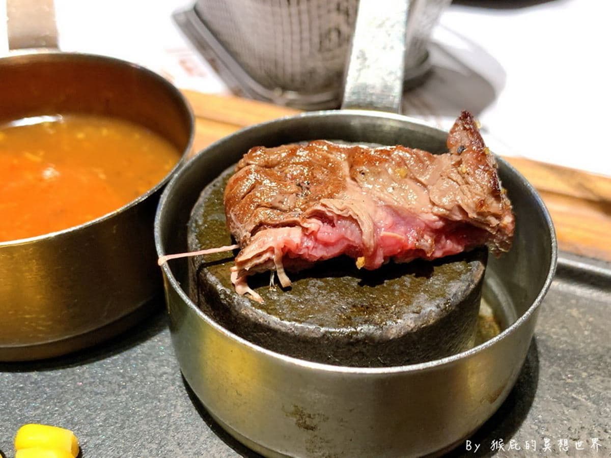 359元開吃「高CP值牛排」!台中限定6種披薩任吃,自助吧再嗑牛肉湯、冰淇淋 359元開吃「高CP值牛排」!台中限定6種披薩任吃,自助吧再嗑牛肉湯、冰淇淋