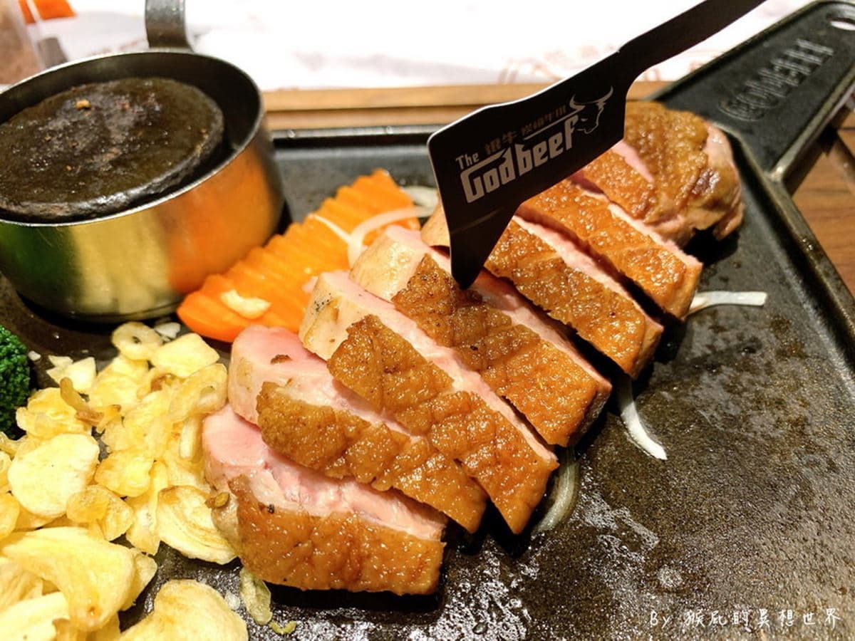 359元開吃「高CP值牛排」!台中限定6種披薩任吃,自助吧再嗑牛肉湯、冰淇淋 359元開吃「高CP值牛排」!台中限定6種披薩任吃,自助吧再嗑牛肉湯、冰淇淋