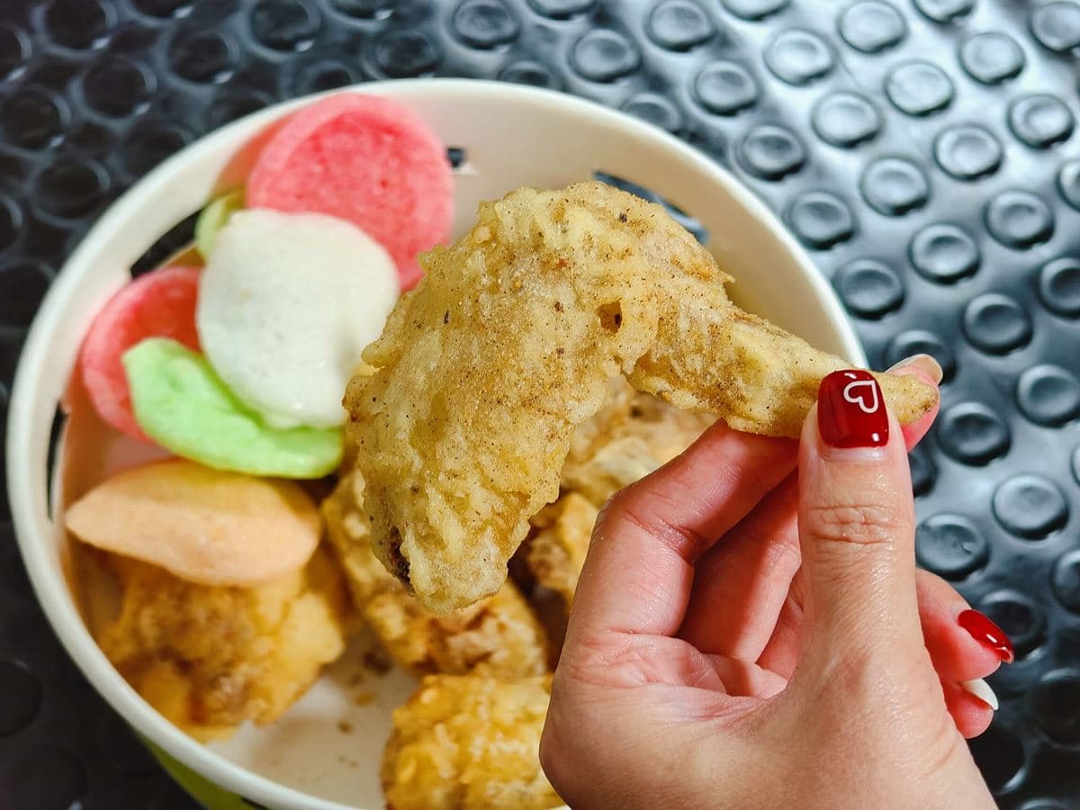 老司機都吃過!台北條通傳奇「神級噴汁炸雞」超隱密,沒店面外送訂單滿天飛 老司機都吃過!台北條通傳奇「神級噴汁炸雞」超隱密,沒店面外送訂單滿天飛